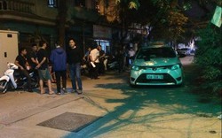 Thông tin mới nhất vụ tài xế taxi bị bắn, chèn qua người