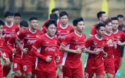 4 tuyển thủ Việt Nam tập tễnh rời sân, nguy cơ chấn thương