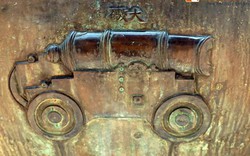 Sự thật ít biết về các loại vũ khí trên Cửu Đỉnh nhà Nguyễn