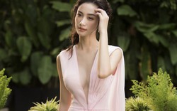 Jun Vũ mặc váy khoét sâu, khoe vòng một nóng bỏng sau khi nâng ngực