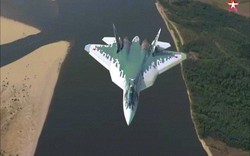 Mãn nhãn cận cảnh tiêm kích tàng hình thế hệ 5 Su-57 của Nga