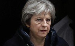 Thủ tướng Anh lộ ý đồ "vừa đấm vừa xoa" với Nga