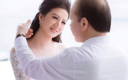 "Nữ hoàng phòng trà Hà Nội" làm đám cưới với ông xã hơn 17 tuổi