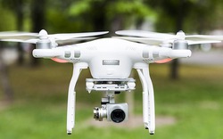 Flycam gây ra hậu quả nghiêm trọng đến mức nào nếu đâm vào máy bay?