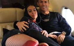 "Bàn tay hư hỏng" của vợ siêu sao Ronaldo khiến fan toát mồ hôi