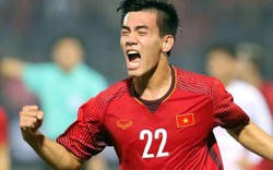 ĐT Việt Nam phải thay đổi kế hoạch vòng bán kết AFF Cup vì bão số 9