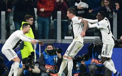 CLIP: Ronaldo và Mandzukic phối hợp ghi bàn đẹp mắt, Juventus đả bại Valencia