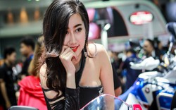 Đứng hình trước dàn siêu mẫu quá nóng, khuấy động Moto Expo 2018