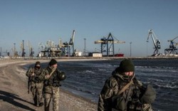 Ukraine cấm cửa đàn ông Nga vì sợ bị tấn công bất thình lình