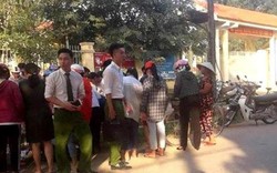 Thi thể bé trai sơ sinh nguyên dây rốn ở cổng trường Thanh Hóa