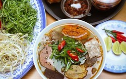 Bánh xèo, mít trộn - món ăn thực khách check-in ầm ầm ở Đà Nẵng