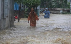 Các trường chủ động cho học sinh nghỉ học tùy tình hình mưa lũ