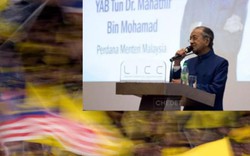 Thủ tướng Mahathir gửi “doping tinh thần” cho cầu thủ Malaysia