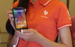 Cấu hình chi tiết và giá bán của 4 mẫu điện thoại Vsmart