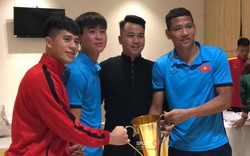 Vô địch AFF Cup, ĐT Việt Nam chỉ được nhận cúp vàng "phiên bản mini"