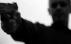 NÓNG: Con nợ dùng súng bắn chủ nợ tử vong