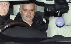 Bị M.U sa thải, vì sao Mourinho vẫn "tươi như hoa"?