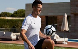 "Đột nhập" biệt thự Cristiano Ronaldo đang rao bán với giá chịu lỗ