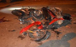 Gia Lai: 2 xe máy nát vụn sau tai nạn làm 2 người tử vong