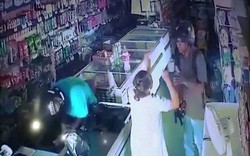 Brazil: Mang súng cướp tiệm thuốc, không ngờ có người cho tiền và diễn biến kỳ lạ