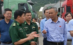 Thứ trưởng Bộ NNPTNT: Giải quyết 500 xe hàng nông sản ùn ứ dài 5km