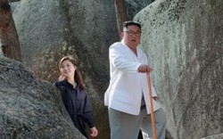 Bị đồn "biến mất" vì sắp sinh con, Đệ nhất phu nhân Triều Tiên tái xuất theo cách lạ lẫm