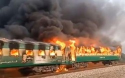 Nổ bình gas trên tàu hỏa, 65 người chết, trăm người gào khóc trong biển lửa