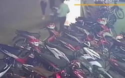 VIDEO: Dàn cảnh để trộm xe SH tại bãi xe bên đường