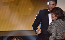 Mẹ Ronaldo tiết lộ mafia nhúng tay vào sự nghiệp của con trai