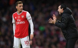 Bất mãn với Emery, cầu thủ Arsenal quay sang cầu cứu huyền thoại của CLB