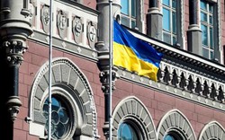 7 nhân viên ngân hàng Ukraine cấu kết vơ vét 48 triệu USD