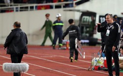 Trợ  lý ĐT Thái Lan có hành vi “phi thể thao” với HLV Park Hang-seo là ai?