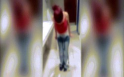 Video: Cô gái bị bắt quả tang ở cửa hàng, cởi 9 chiếc quần mặc trên người