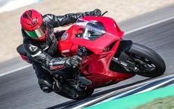 2020 Ducati Panigale V2: Mẫu sport bike thiết kế đẹp, dễ lái cho dân mê xe