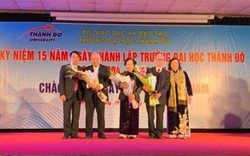 Kỷ niệm 15 năm thành lập, Đại học Thành Đô vinh danh các nhà giáo cống hiến