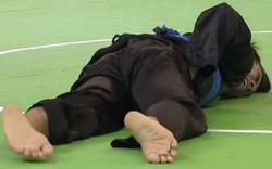 Dở khóc dở cười SEA Games: Đấu Pencak Silat dùng Muay triệt hạ đối thủ