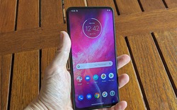 Motorola bất ngờ ra mắt mẫu smartphone tầm trung đầy mạnh mẽ