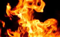 NÓNG: Cháy nhà đêm bóng đá chung kết U22 SEA Games, 4 người tử vong