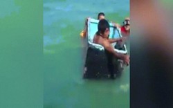 Video: Bị chìm tàu, hai ngư dân Mexico sống sót suốt 24 giờ theo cách khó tin