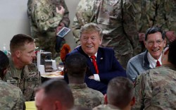 Động thái bất ngờ của ông Trump sau chuyến thăm bí mật tới Afghanistan