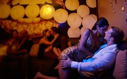 Đột nhập loạt khu nghỉ dưỡng khiêu dâm khét tiếng nhất thế giới