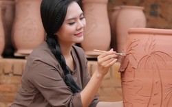 Quán quân Sao Mai Lương Nguyệt Anh trổ tài vẽ trên gốm trong MV về quê hương quan họ