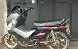 Phì cười với sự kết hợp giữa xe số Honda và xe tay ga Yamaha