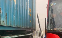 Nóng 24h qua: Công an tiết lộ sự thật bất ngờ vụ xe container “dìu” xe khách đổ đèo