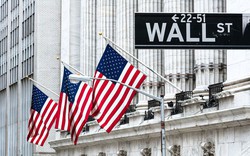 Dow Jones giảm hơn 800 điểm sau 2 phiên, cơn cuồng phong nào đang càn quét phố Wall?