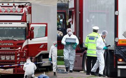Vụ 39 người chết trong container ở Anh: Khó nhận dạng được nạn nhân