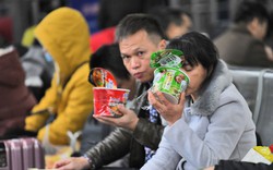 Mức tiêu thụ mì ăn liền tăng đột biến, "điềm xấu" với kinh tế Trung Quốc?