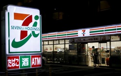 7-Eleven "ăn gian" lương nhân viên gần 50 năm?