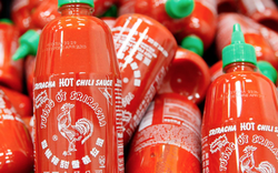 Tương ớt Sriracha Huy Fong của triệu phú Mỹ gốc Việt bị Úc ra lệnh thu hồi khẩn