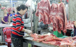 Giá thịt lợn giảm, giá giò chả vẫn tăng chóng mặt